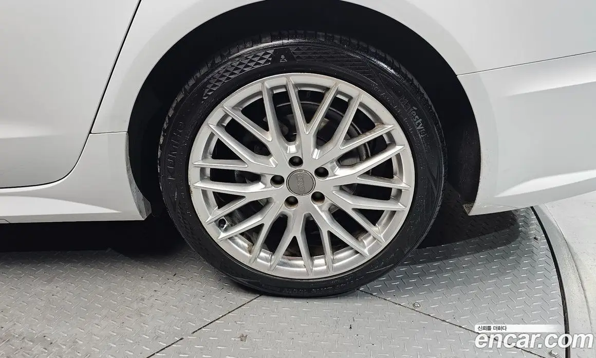 Audi A6 2018 2.0 автомат (гидро), фото 7