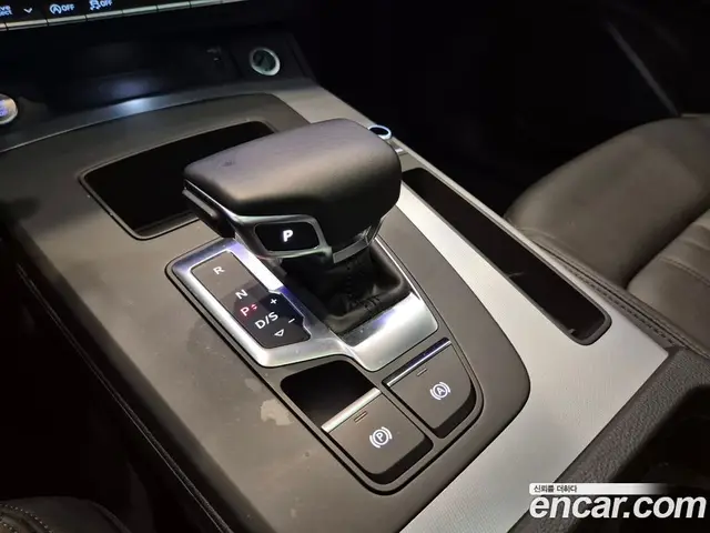 Audi Q5 2023 2.0 автомат (гидро), миниатюра 9
