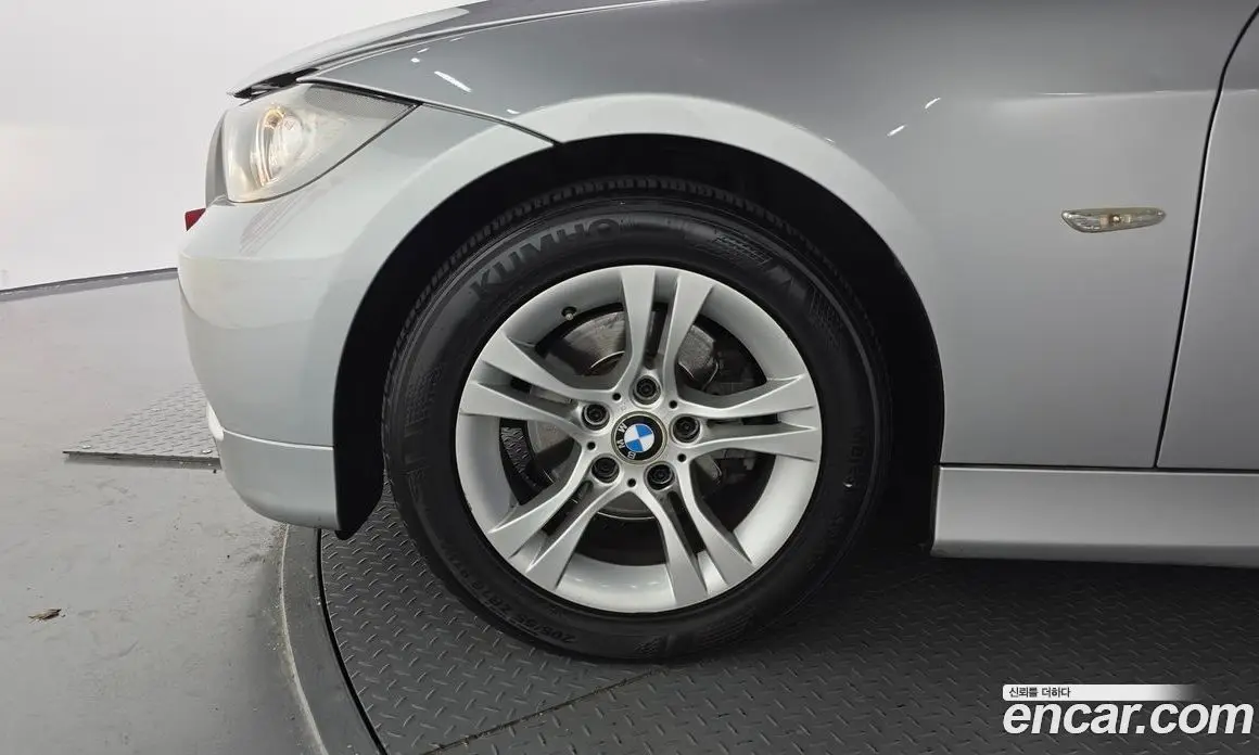 BMW 3 серия 2008 2.0 автомат (гидро), фото 5