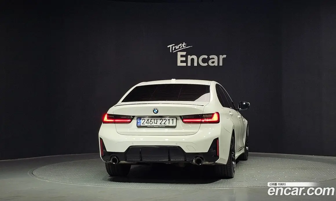 BMW 3 серия 2024 2.0 автомат (гидро), фото 4