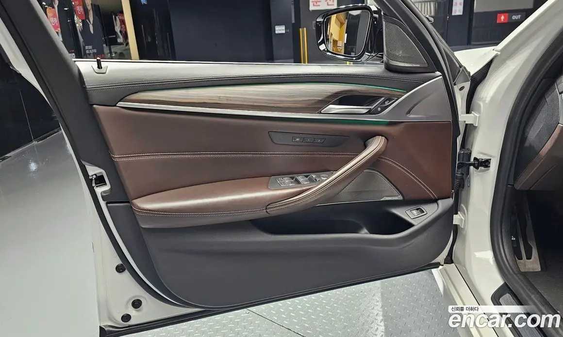 BMW 5 серия 2020 2.0 автомат (гидро), фото 13