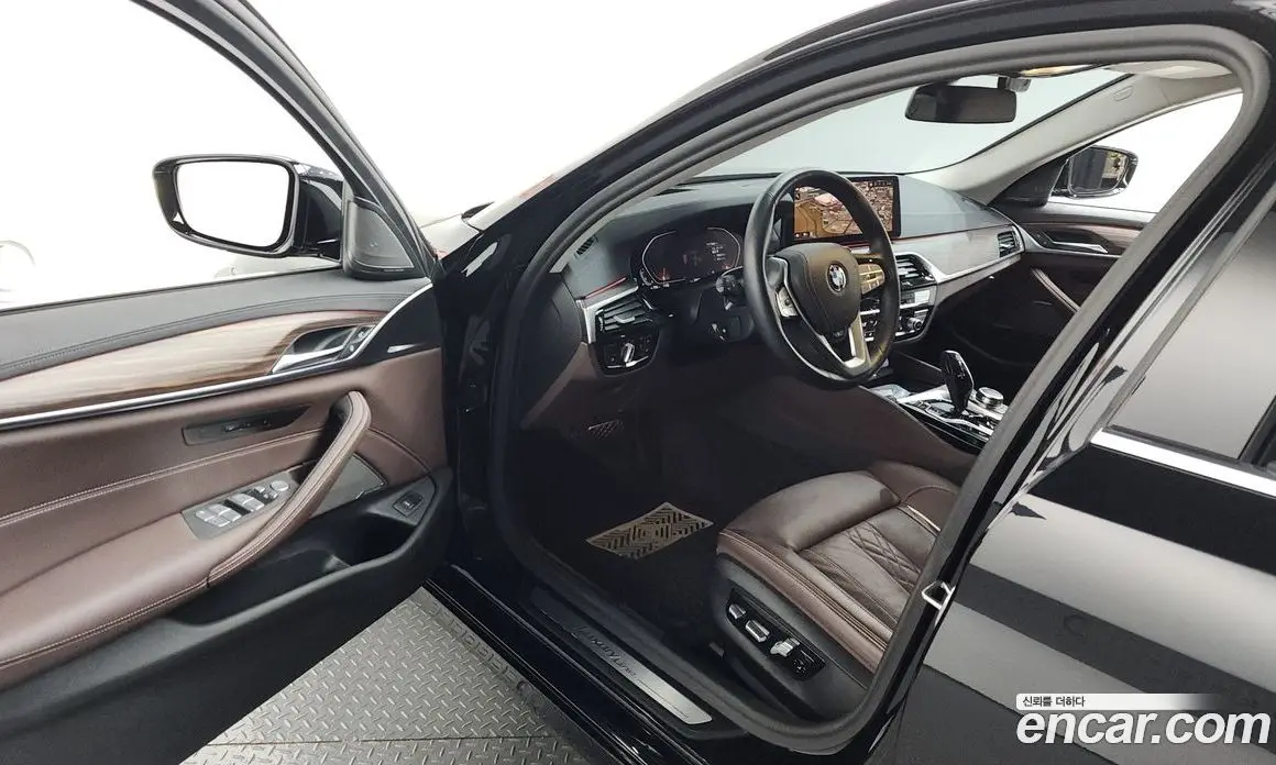 BMW 5 серия 2022 2.0 автомат (гидро), фото 13