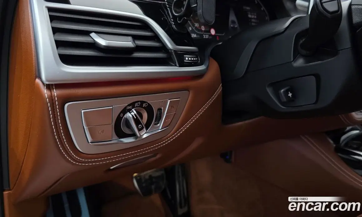 BMW 7 серия 2020 6.6 автомат (гидро), фото 26