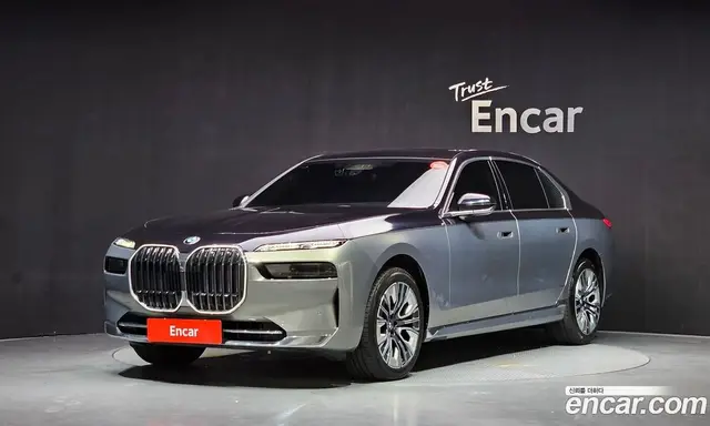 BMW 7 серия, 2023, 56 745 км