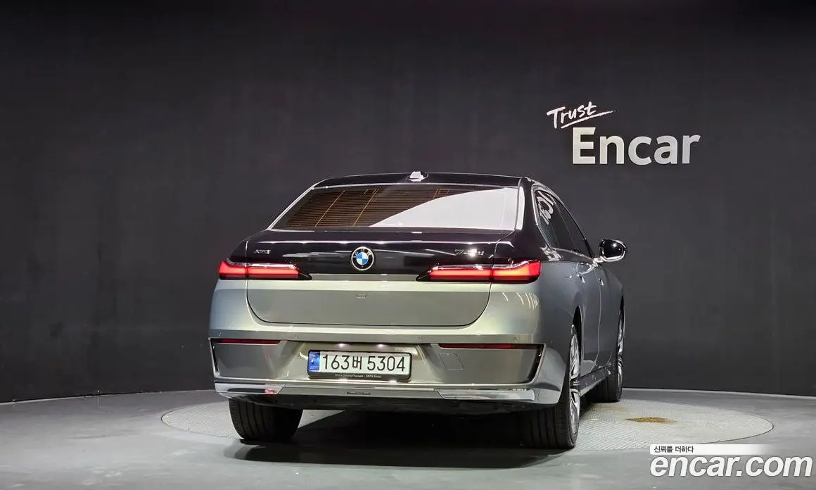 BMW 7 серия 2023 3.0 автомат (гидро), фото 4