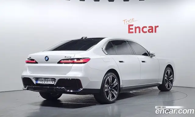 BMW 7 серия 2025 3.0 автомат (гидро), миниатюра 2