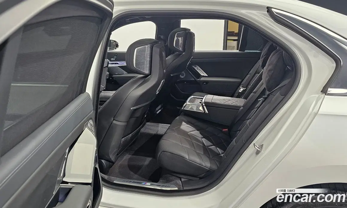 BMW 7 серия 2025 3.0 автомат (гидро), фото 11