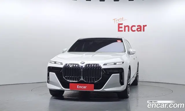 BMW 7 серия 2025 3.0 автомат (гидро), миниатюра 3