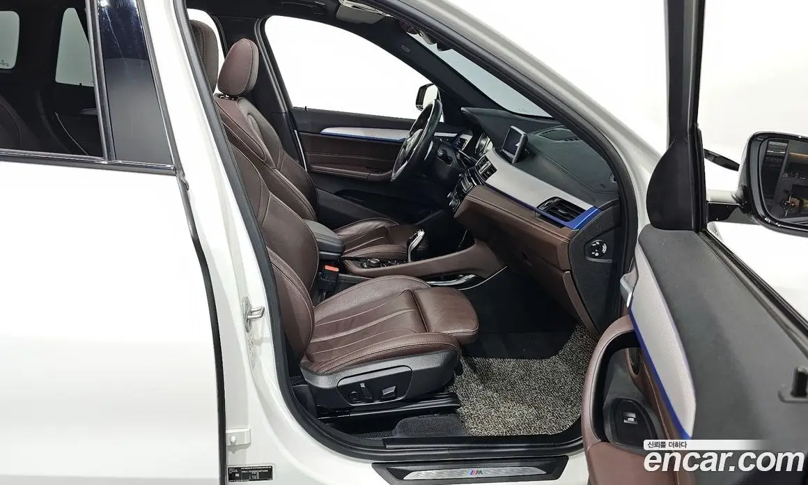 BMW X1 2021 2.0 автомат (гидро), фото 11