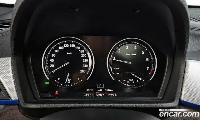 BMW X1 2021 2.0 автомат (гидро), миниатюра 7