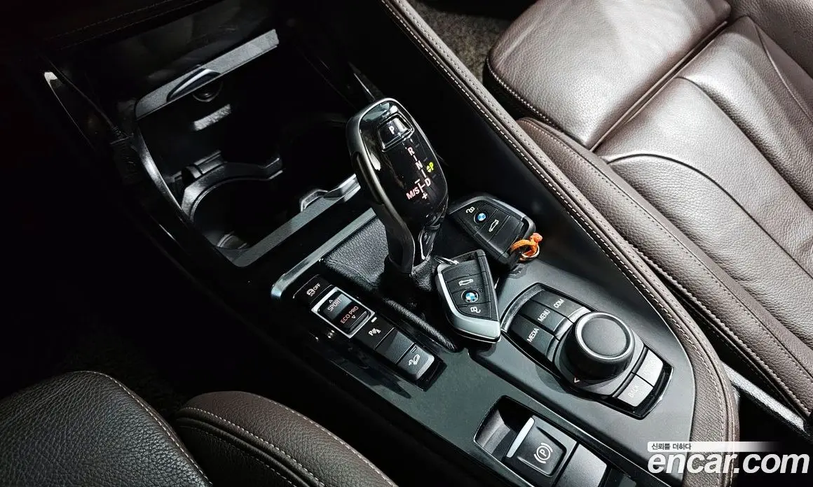 BMW X1 2021 2.0 автомат (гидро), фото 9