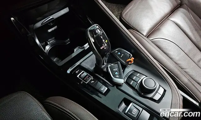 BMW X1 2021 2.0 автомат (гидро), миниатюра 9