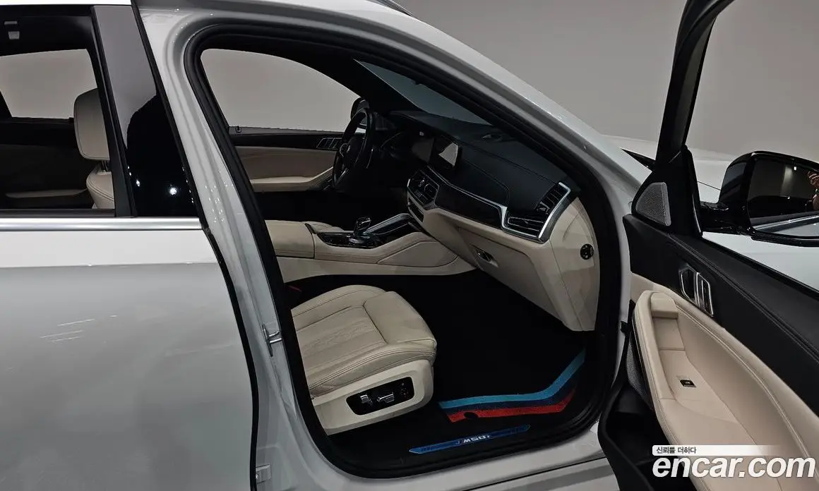 BMW X6 2022 4.4 автомат (гидро), фото 15