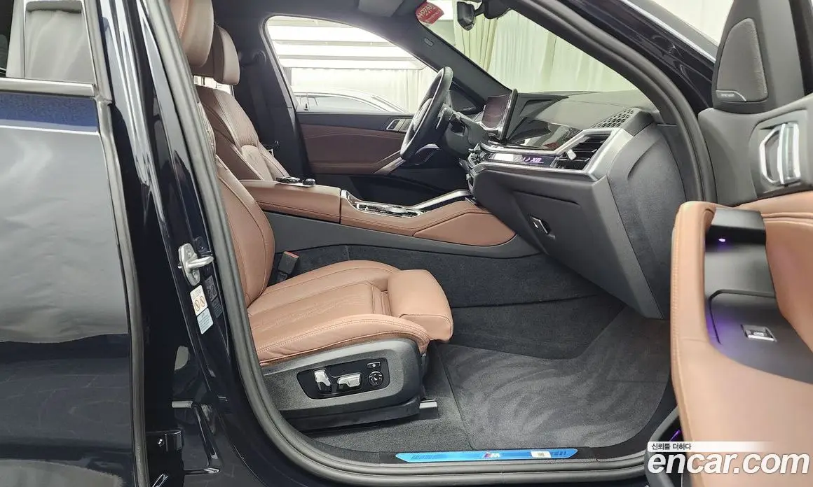 BMW X6 2023 3.0 автомат (гидро), фото 16