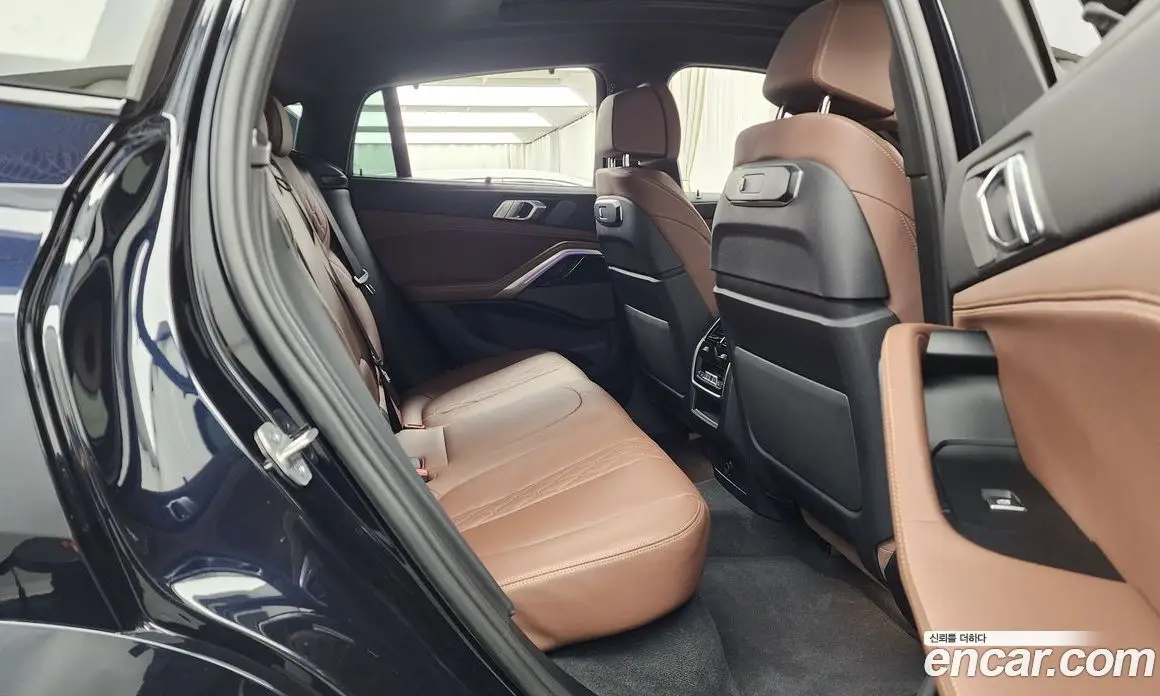 BMW X6 2023 3.0 автомат (гидро), фото 17