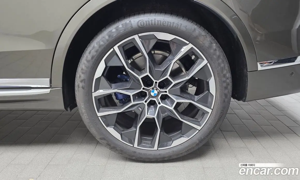 BMW X7 2024 3.0 автомат (гидро), фото 7