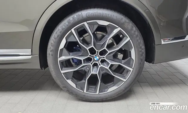 BMW X7 2024 3.0 автомат (гидро), миниатюра 7