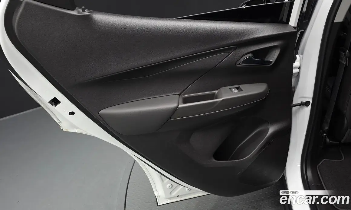Chevrolet Bolt EV 2023 0.2 автомат (гидро), фото 15