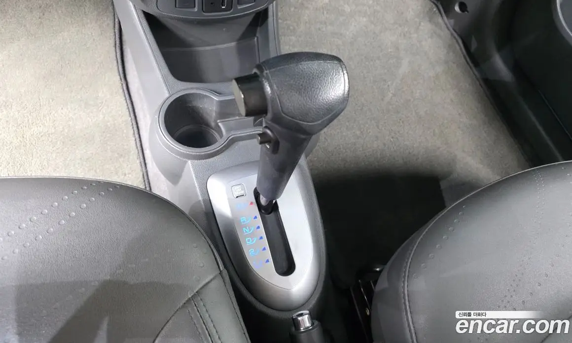 Chevrolet Spark 2014 1.0 автомат (гидро), фото 12
