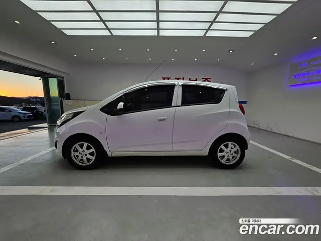 Chevrolet Spark 2014 1.0 автомат (гидро), миниатюра 4