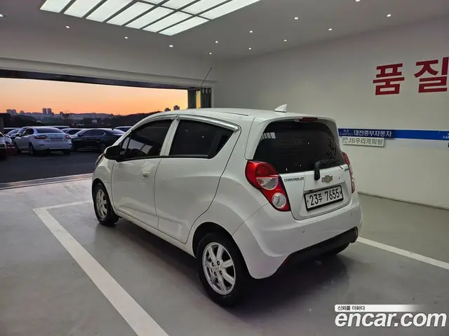 Chevrolet Spark 2014 1.0 автомат (гидро), миниатюра 5