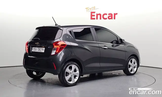 Chevrolet Spark 2016 1.0 автомат (гидро), миниатюра 2