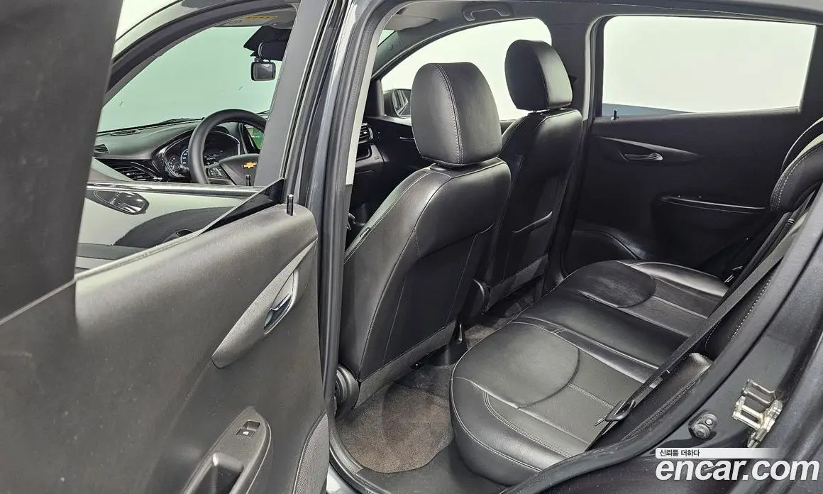 Chevrolet Spark 2016 1.0 автомат (гидро), фото 11