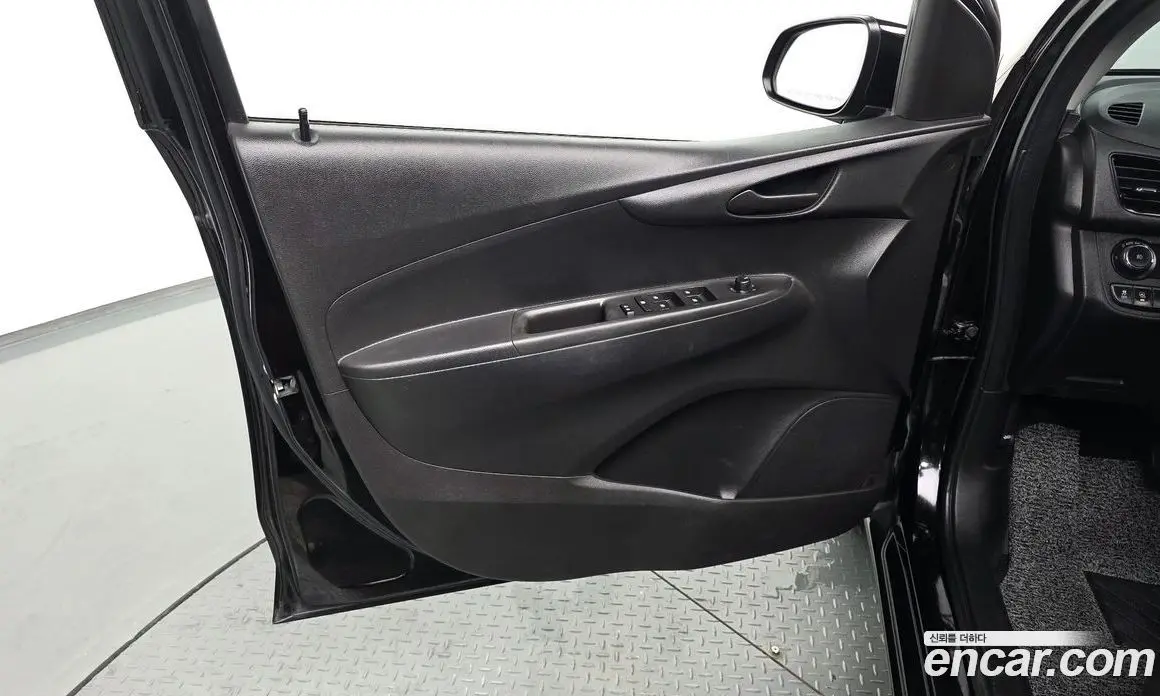Chevrolet Spark 2016 1.0 автомат (гидро), фото 14
