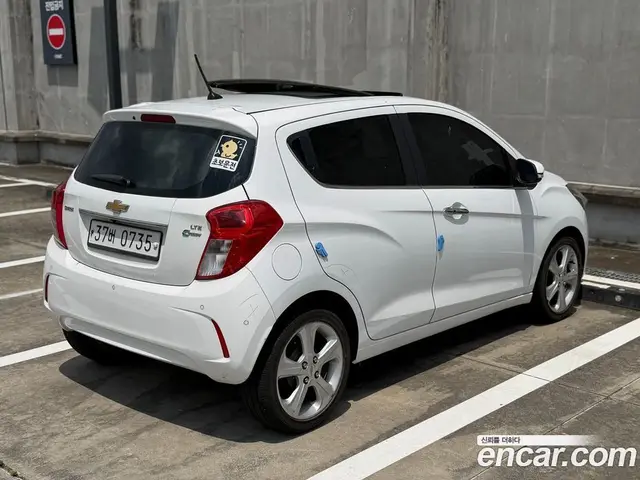 Chevrolet Spark 2016 1.0 автомат (гидро), миниатюра 2