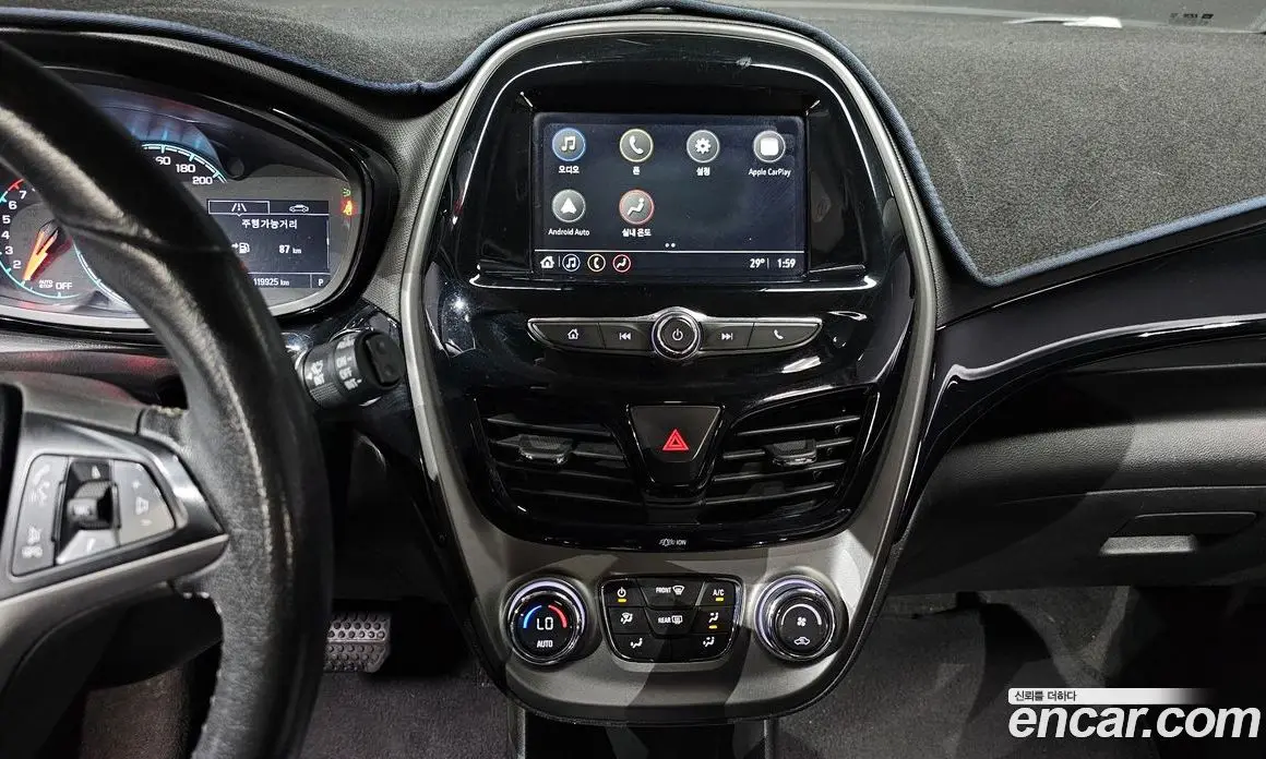 Chevrolet Spark 2018 1.0 автомат (гидро), фото 14