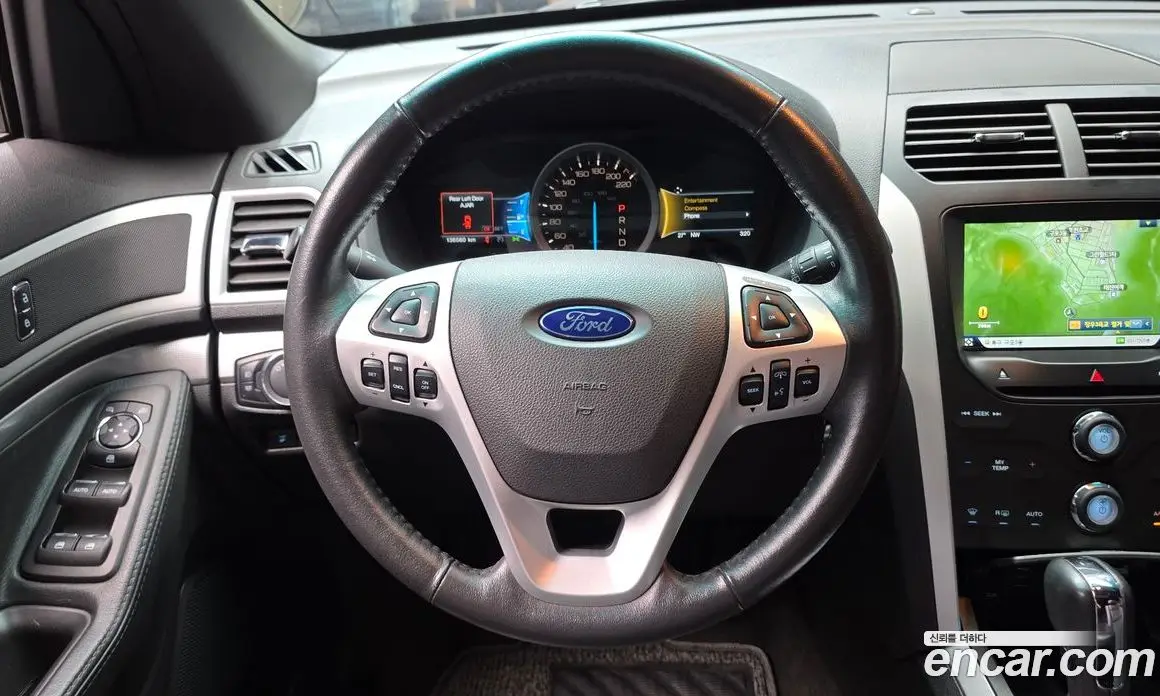 Ford Explorer 2015 2.0 автомат (гидро), фото 13