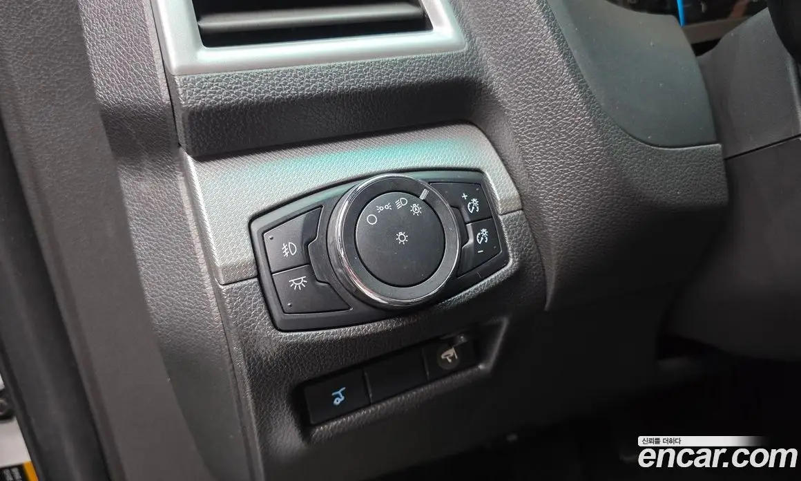 Ford Explorer 2015 2.0 автомат (гидро), фото 16