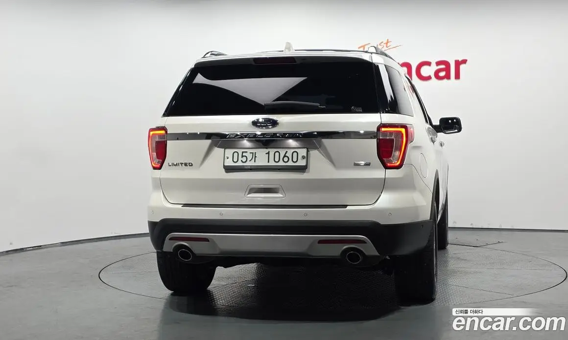 Ford Explorer 2017 3.5 автомат (гидро), фото 4