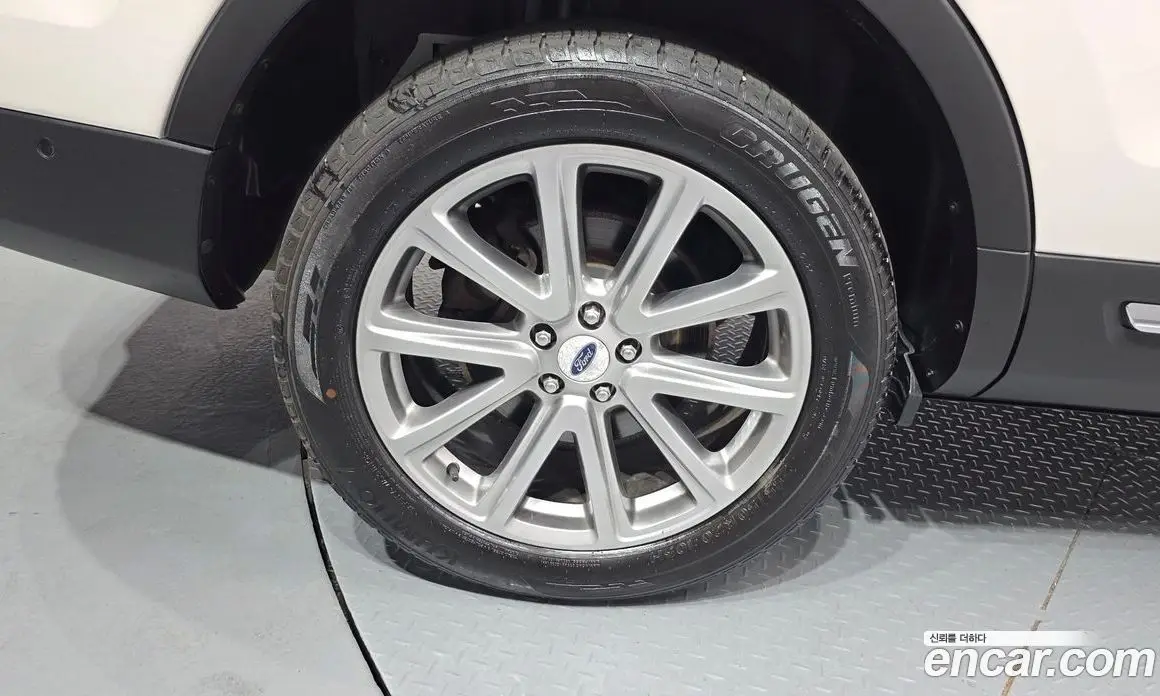 Ford Explorer 2017 3.5 автомат (гидро), фото 5