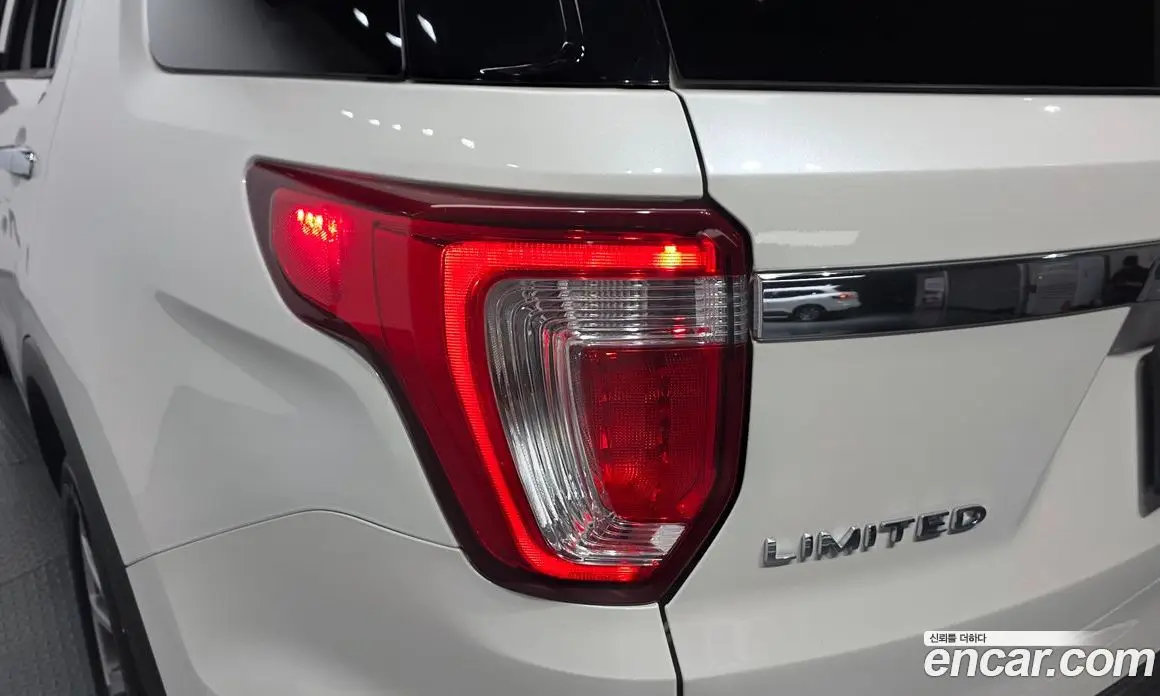Ford Explorer 2017 3.5 автомат (гидро), фото 9