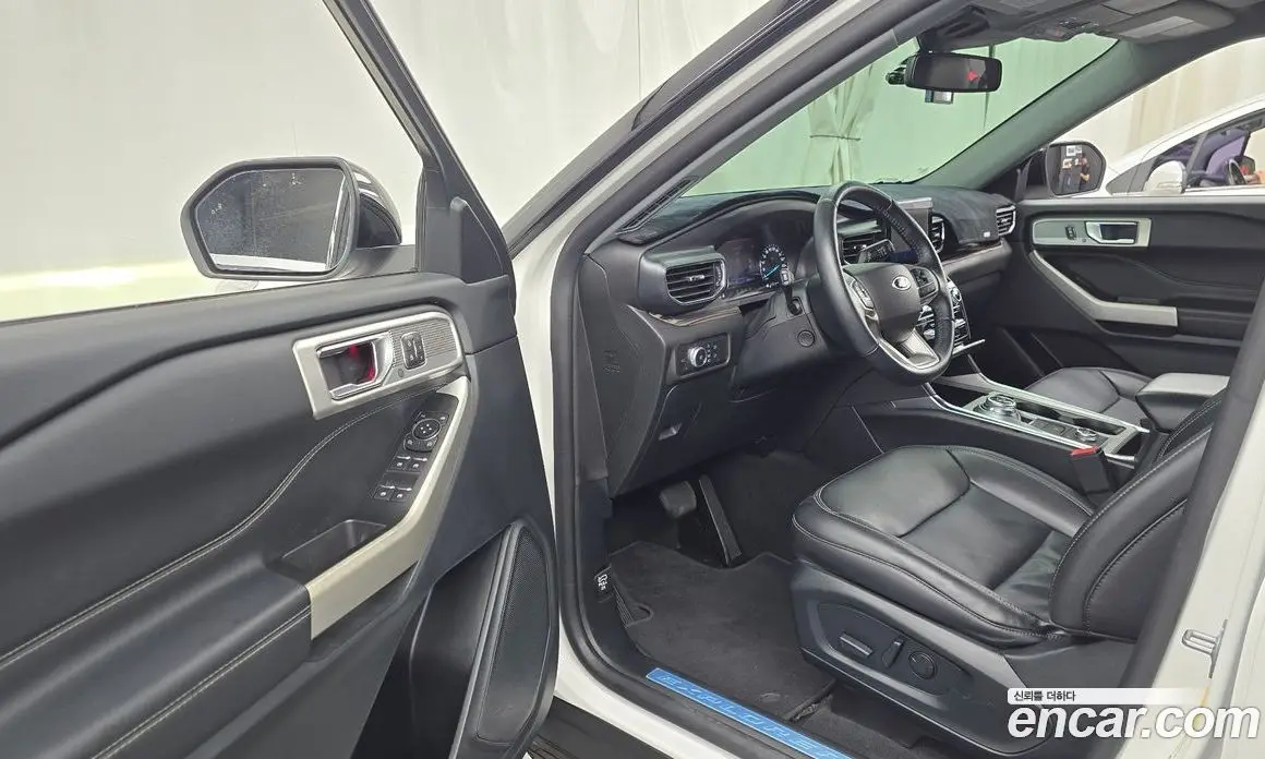 Ford Explorer 2022 2.3 автомат (гидро), фото 13