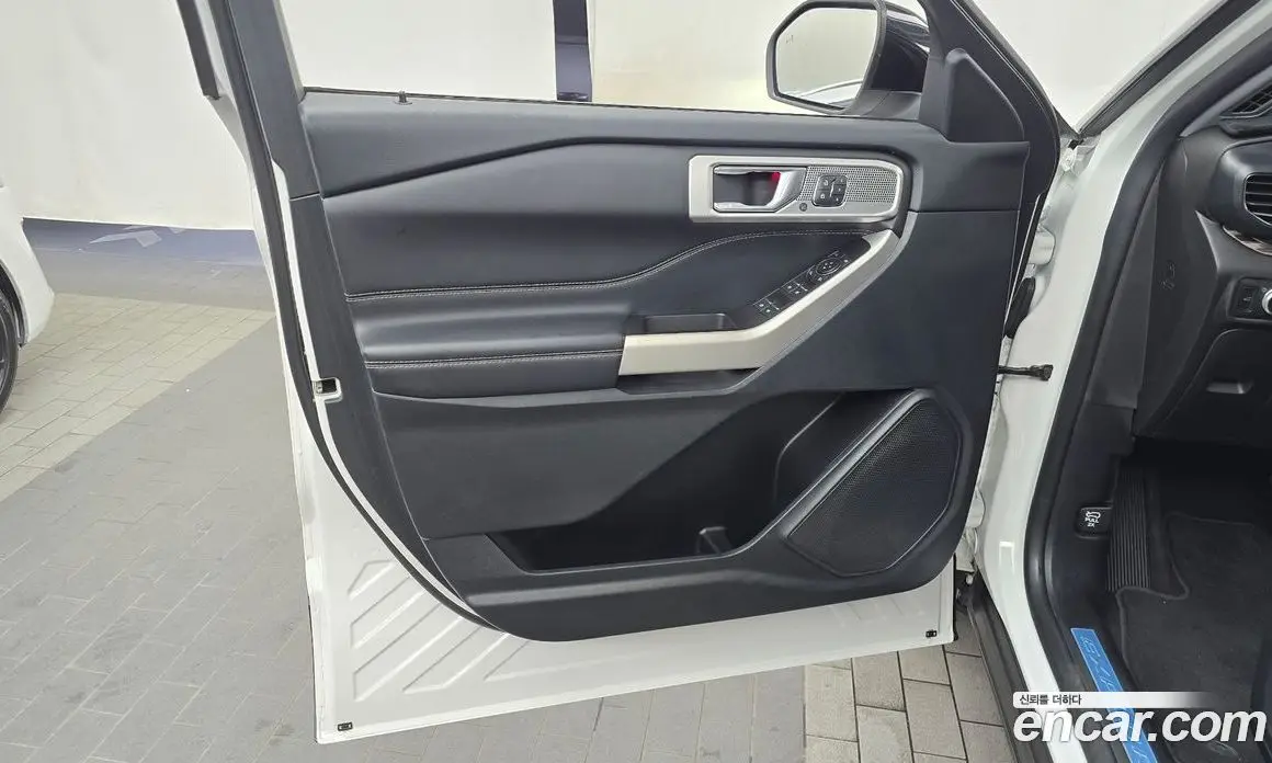 Ford Explorer 2022 2.3 автомат (гидро), фото 14