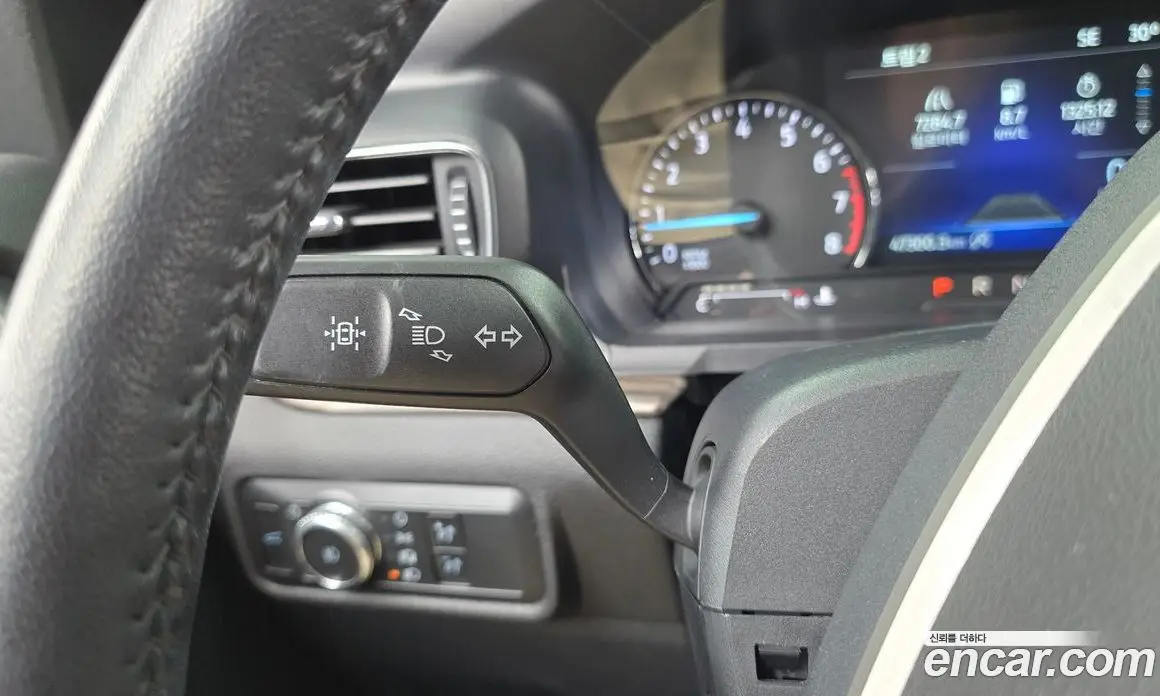 Ford Explorer 2022 2.3 автомат (гидро), фото 27