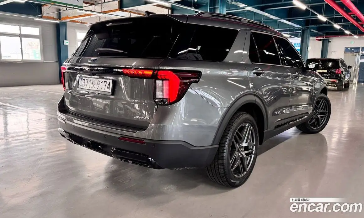 Ford Explorer 2025 2.3 автомат (гидро), фото 3