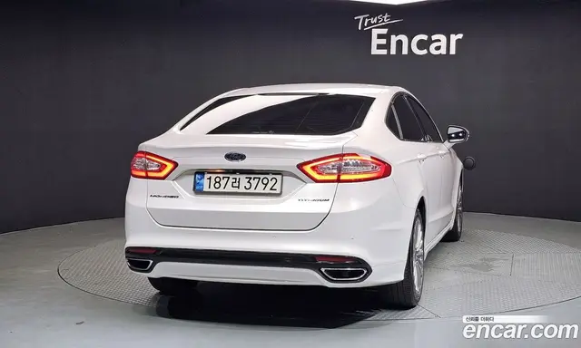 Ford Mondeo 2016 2.0 автомат (гидро), миниатюра 4