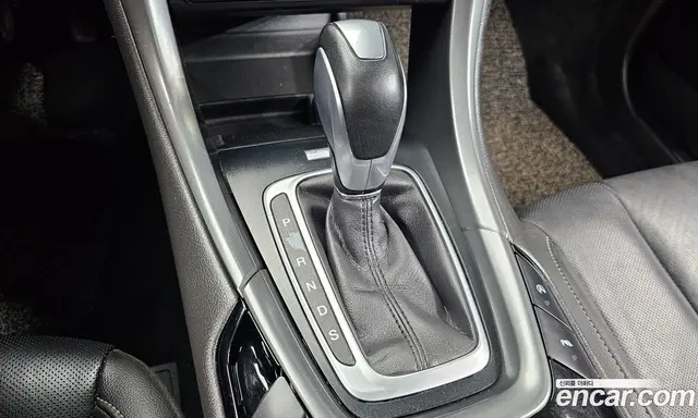 Ford Mondeo 2016 2.0 автомат (гидро), миниатюра 9