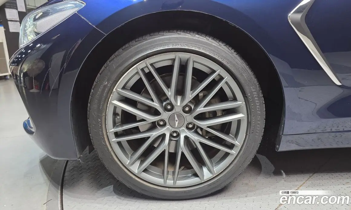 Genesis G70 2018 2.0 автомат (гидро), фото 5