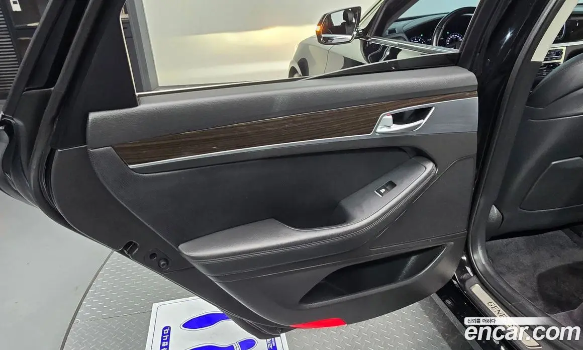 Genesis G80 2017 3.3 автомат (гидро), фото 15