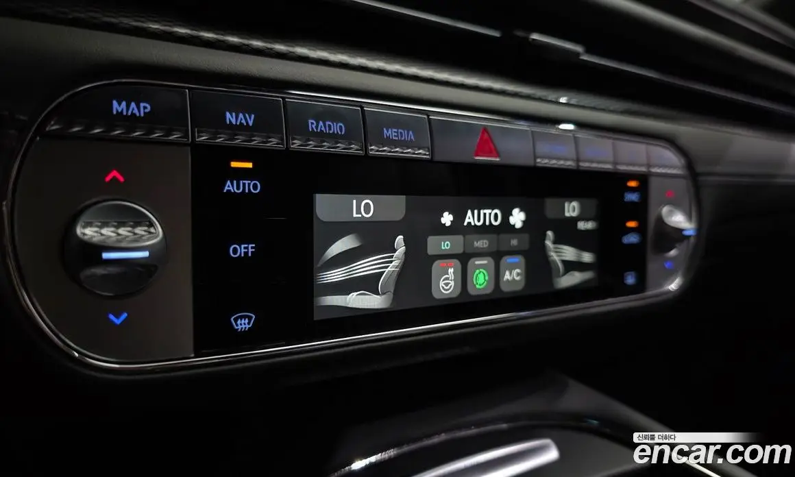 Genesis G90 2023 3.5 автомат (гидро), фото 32