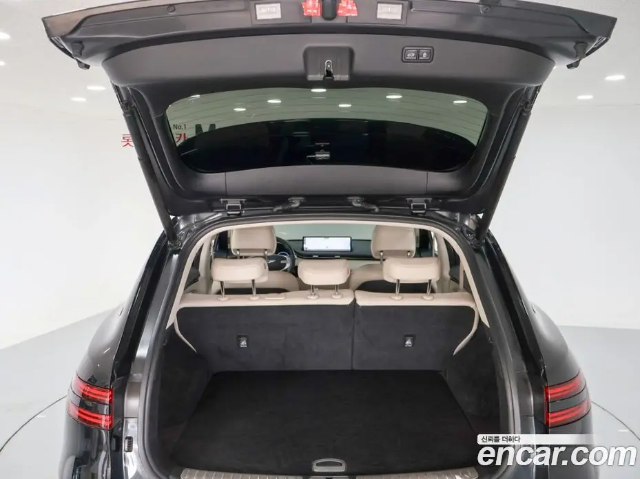 Genesis GV70 2021 2.2 автомат (гидро), фото 18
