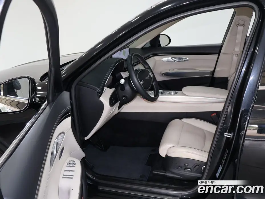 Genesis GV70 2021 2.2 автомат (гидро), фото 9