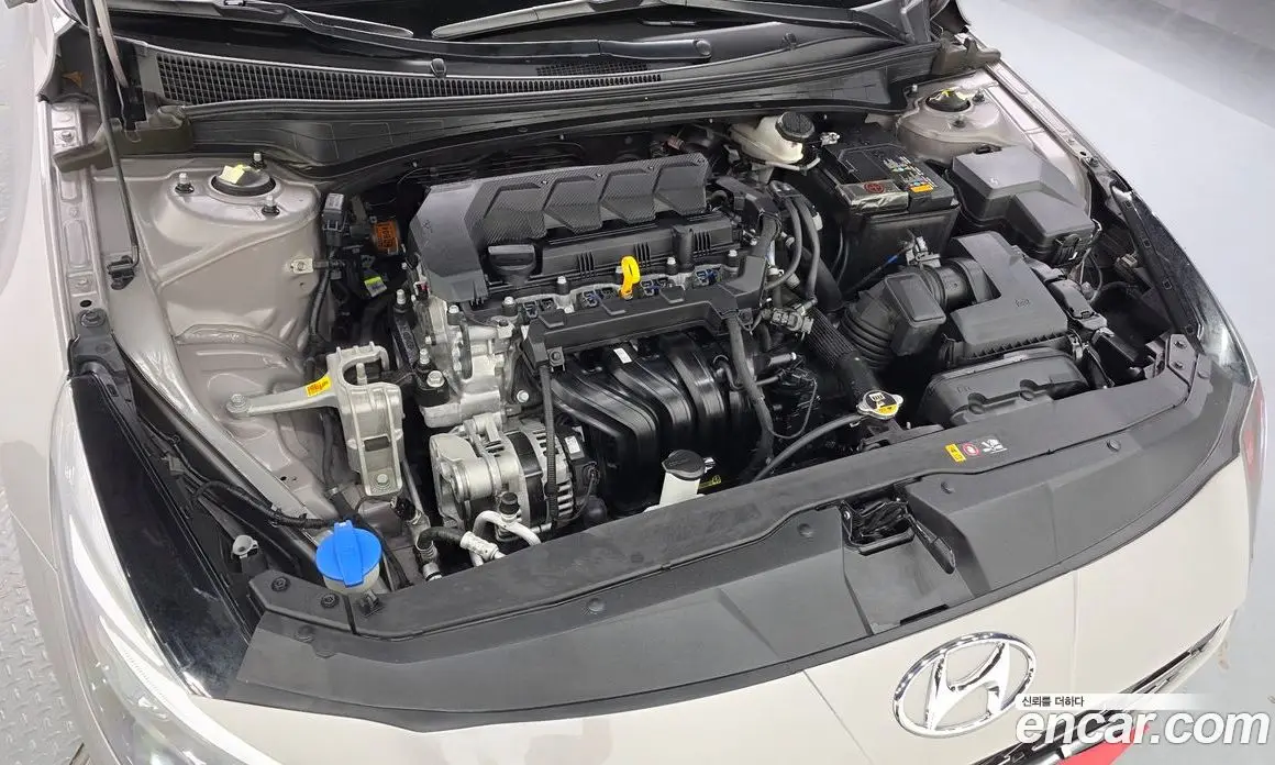 Hyundai Avante 2020 1.6 автомат (гидро), фото 5