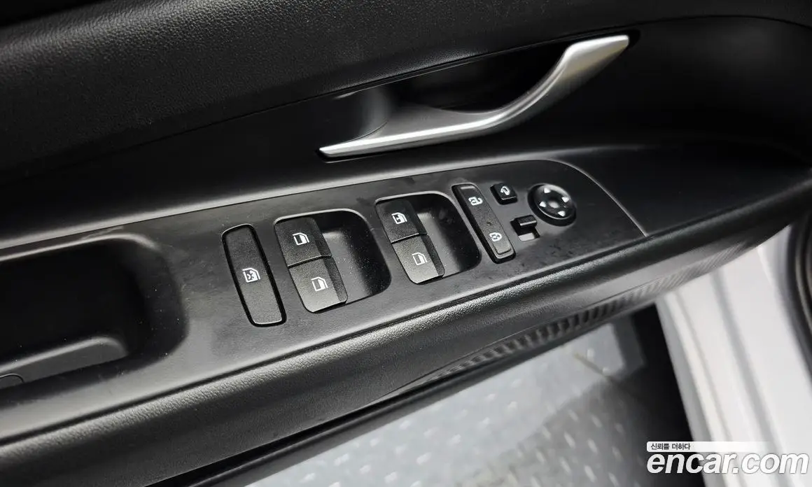 Hyundai Avante 2021 1.6 автомат (гидро), фото 21