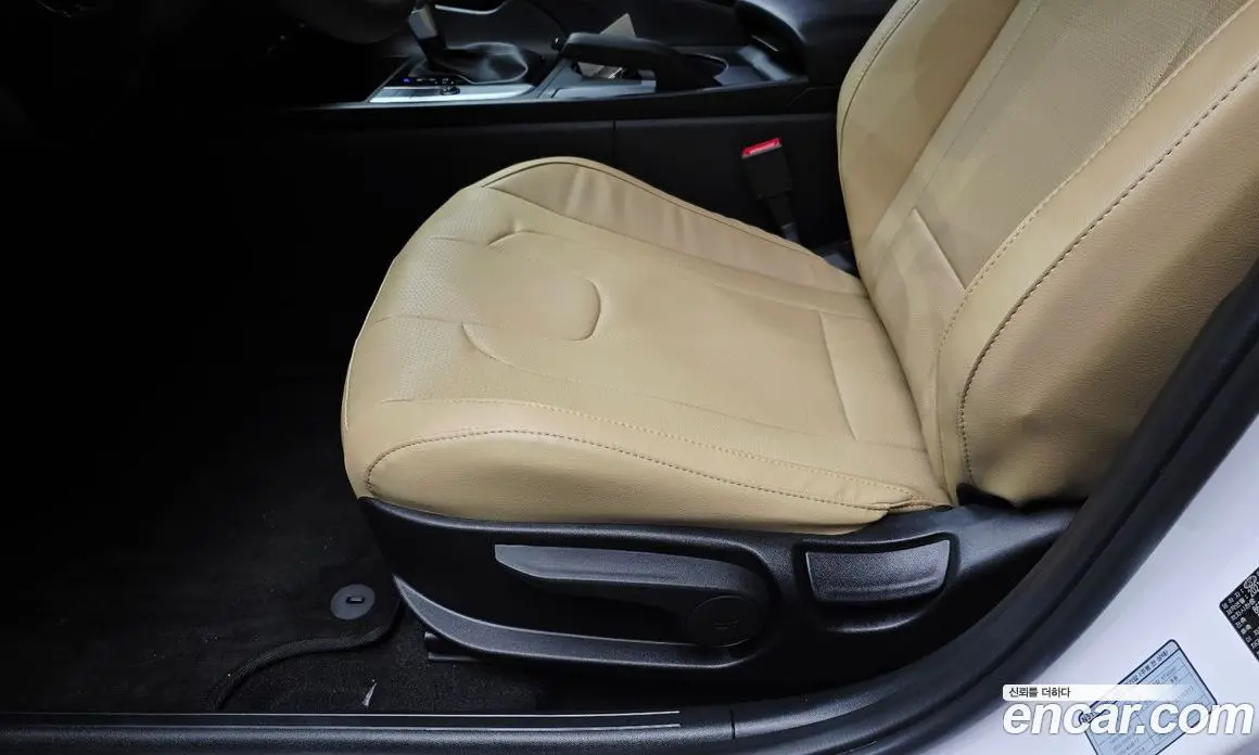Hyundai Avante 2021 1.6 автомат (гидро), фото 31