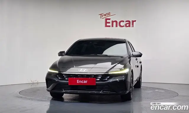 Hyundai Avante 2023 1.6 автомат (гидро), миниатюра 3